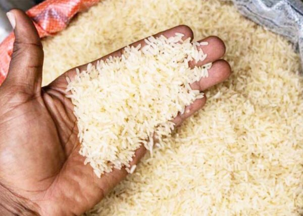 Riz local en vrac – Bord champs